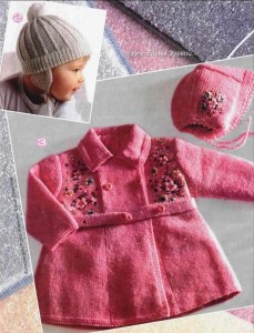 Вязаное пальто для малыша